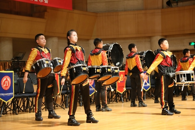 “樂(lè)動(dòng)金帆 ‘藝’起交響”為主題的專場(chǎng)音樂(lè)會(huì)現(xiàn)場(chǎng)。主辦方供圖