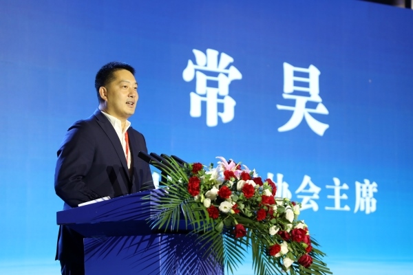 中國(guó)圍棋協(xié)會(huì)主席常昊致辭。人民網(wǎng)記者 李乃妍攝