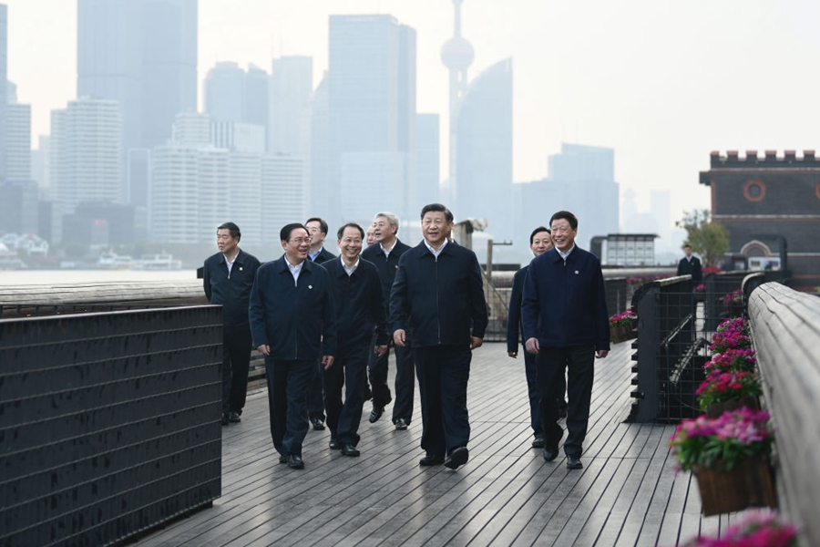 2019年11月2日，習(xí)近平在上海市楊浦區(qū)濱江公共空間楊樹(shù)浦水廠濱江段考察。