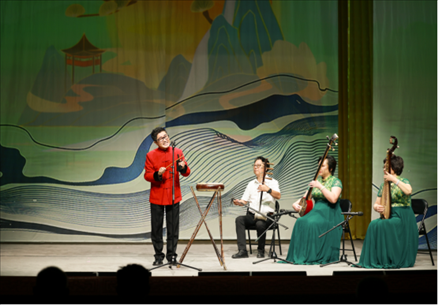 演出現(xiàn)場(chǎng)。中國煤礦文工團(tuán)供圖