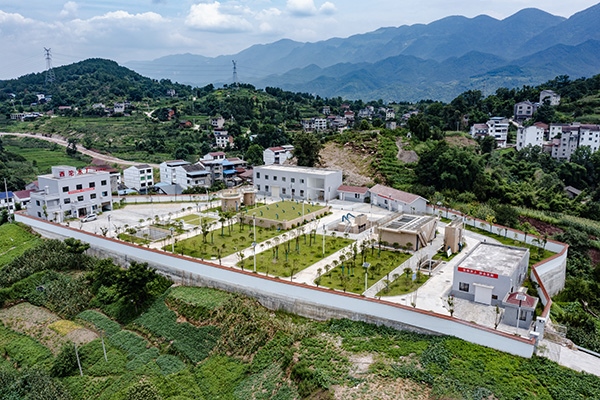 建成后的西沱鎮(zhèn)水廠。受訪者供圖