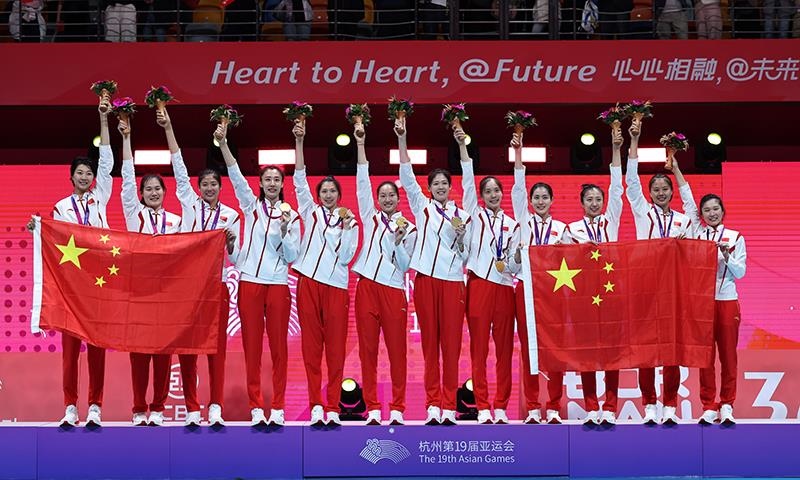 △2023年10月7日，杭州亞運(yùn)會，中國女排再創(chuàng)佳績，以六戰(zhàn)全勝第九次摘得亞運(yùn)金牌。