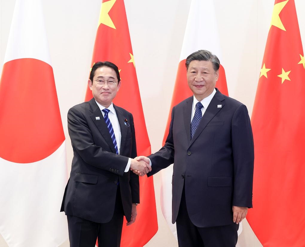 當地時間11月16日下午，國家主席習近平在舊金山會見日本首相岸田文雄。
