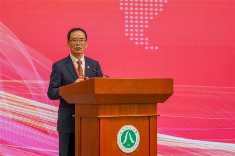 國務(wù)院學(xué)位委員會(huì)區(qū)域國別學(xué)學(xué)科評議組秘書長、浙江師范大學(xué)非洲研究院（非洲區(qū)域國別學(xué)院）院長劉鴻武致辭。主辦方供圖