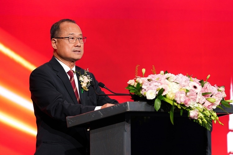 第十四屆全國政協(xié)常委、香港中華總商會會長蔡冠深致辭。阿聯酋中華工商總會供圖