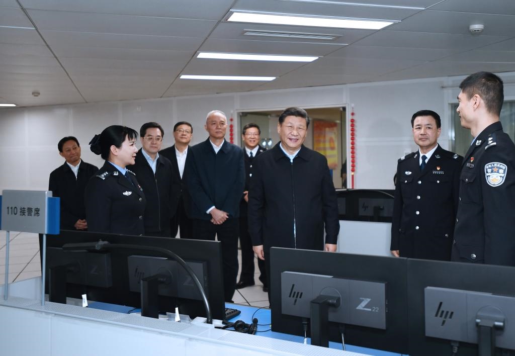 2019年2月1日上午，習(xí)近平總書記在北京市公安局看望慰問公安民警，并向全國(guó)廣大公安民警拜年。新華社記者 謝環(huán)馳 攝