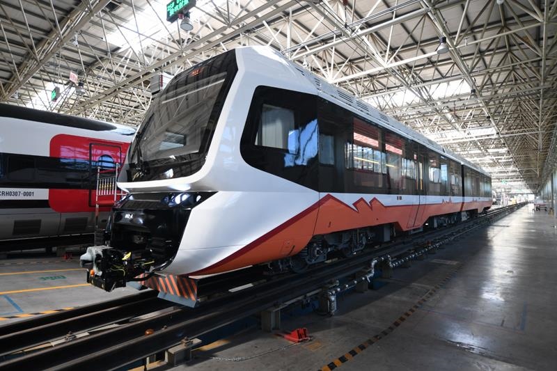 △2023年6月6日，中國中車出口阿根廷新能源輕軌車輛首列車在中車唐山公司下線。