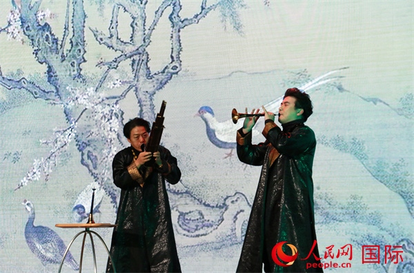 嗩吶表演《百鳥朝鳳》。人民網(wǎng) 許可攝