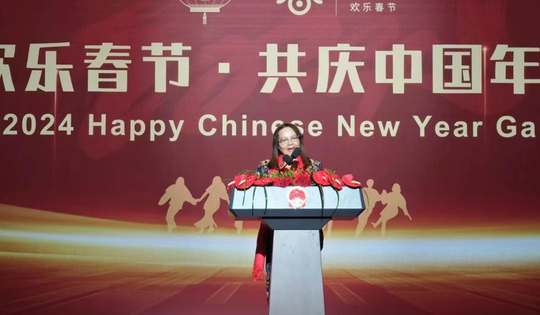 南非旅游部長(zhǎng)德利萊女士致辭。中國(guó)駐南非大使館供圖