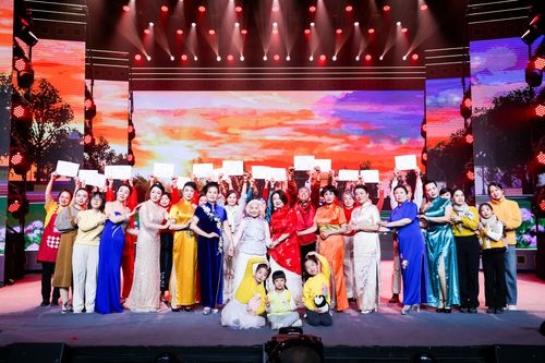 國(guó)家老年大學(xué)教學(xué)成果展演暨2024年春節(jié)特別節(jié)目。國(guó)家開放大學(xué)供圖