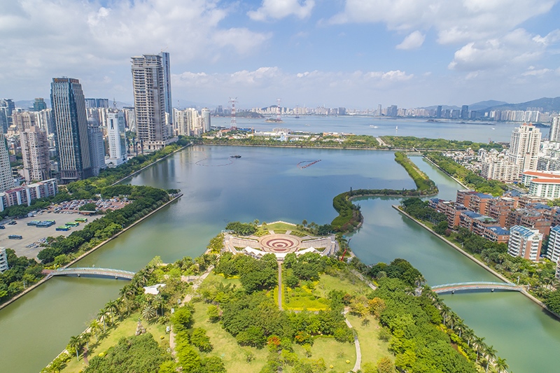 2021年5月15日，廈門，航拍筼筜湖，景色優(yōu)美。