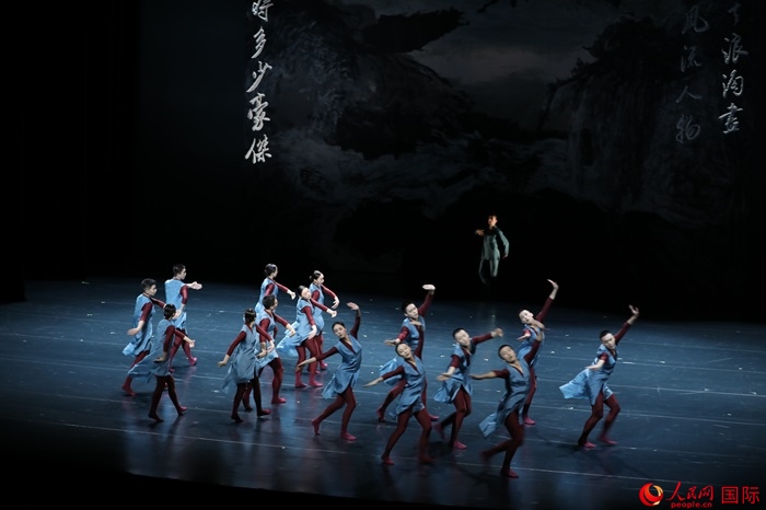 《詩(shī)憶東坡》美國(guó)巡演將持續(xù)2周，在華盛頓、紐約進(jìn)行共計(jì)8場(chǎng)演出。人民網(wǎng)記者 李志偉攝