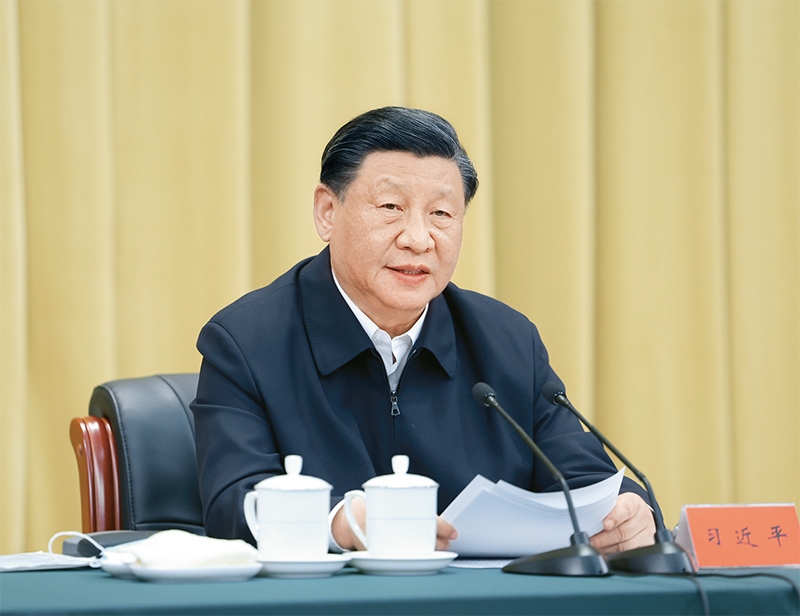 2023年6月2日，中共中央總書(shū)記、國(guó)家主席、中央軍委主席習(xí)近平在北京出席文化傳承發(fā)展座談會(huì)并發(fā)表重要講話。 新華社記者 鞠鵬/攝