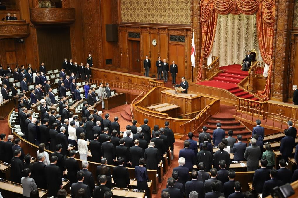 這是1月26日在日本東京拍攝的日本第213屆國會開幕式現(xiàn)場。新華社記者姜俏梅攝