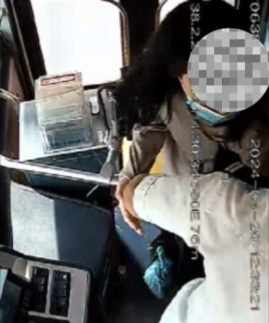公交車上他一聲大吼！魏杰，好樣的！