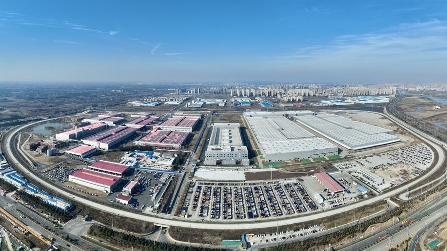 安徽省肥西縣在建的新能源汽車產(chǎn)業(yè)園（2024年1月24日攝，無人機(jī)照片）。新華社發(fā)（陳家樂 攝）