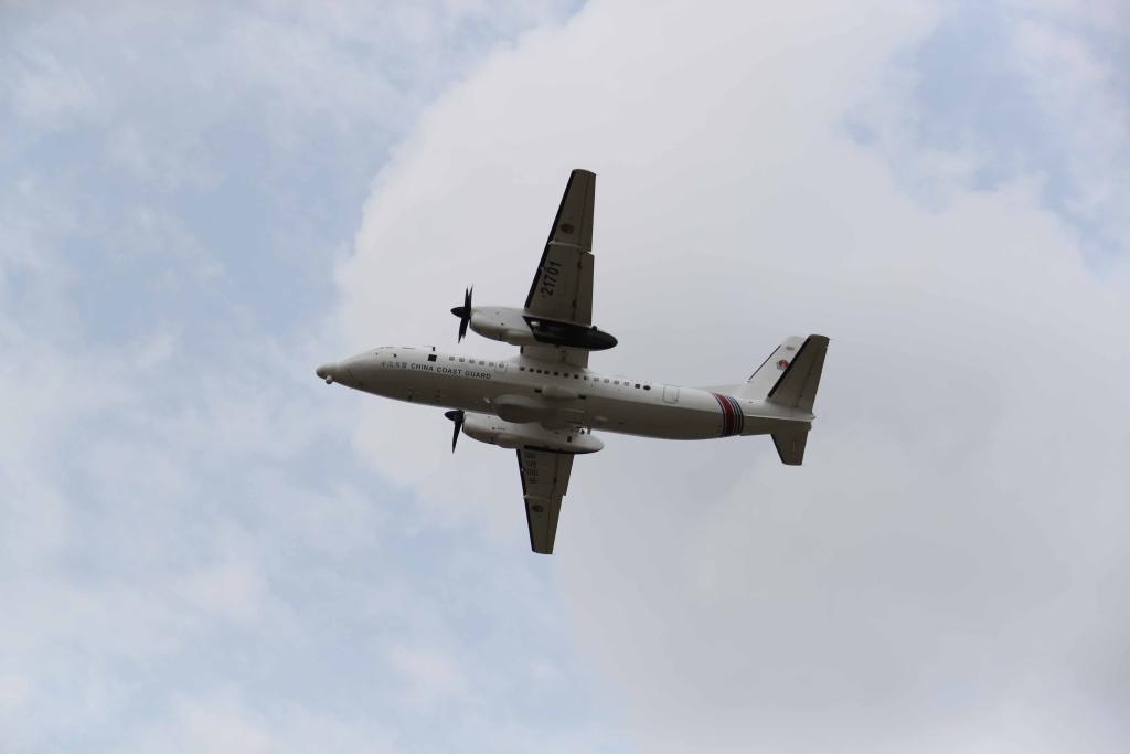 圖為5月14日海警飛機(jī)在休漁海域進(jìn)行空中巡查。（中國海警局南海分局供圖）