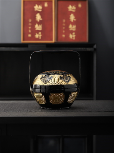 永春漆籃作品《籃犀》。中國美術館供圖