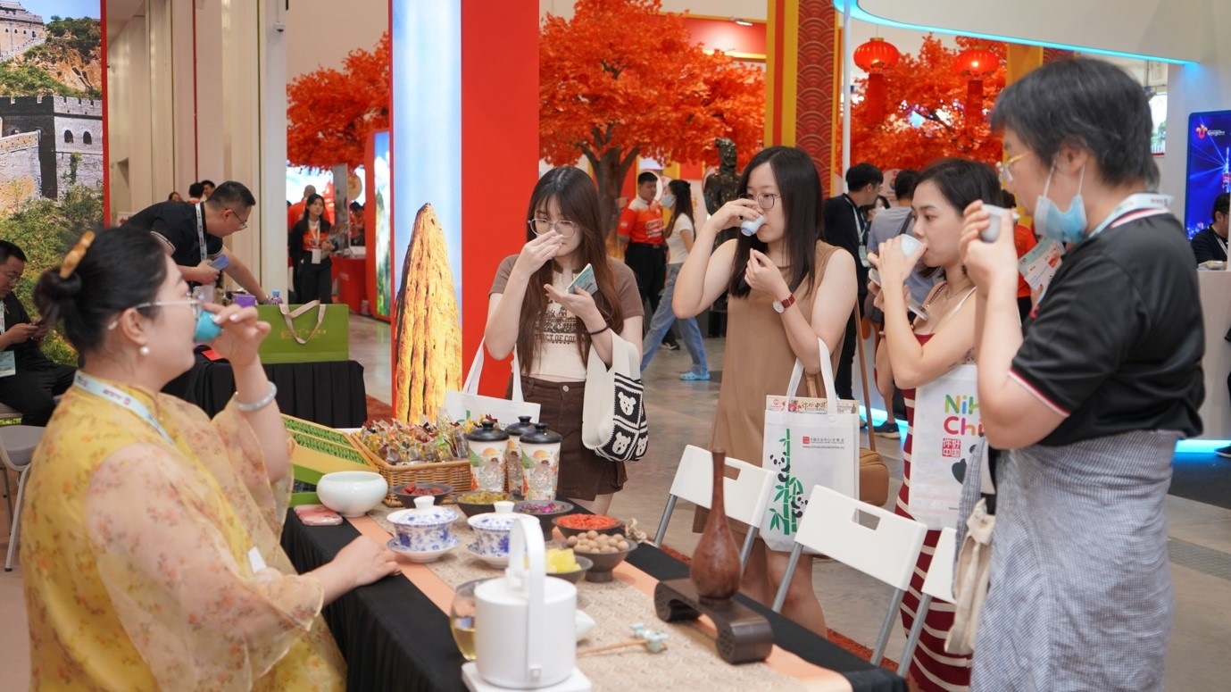 寧夏非遺八寶茶互動(dòng)展示。 吉隆坡中國文化中心供圖