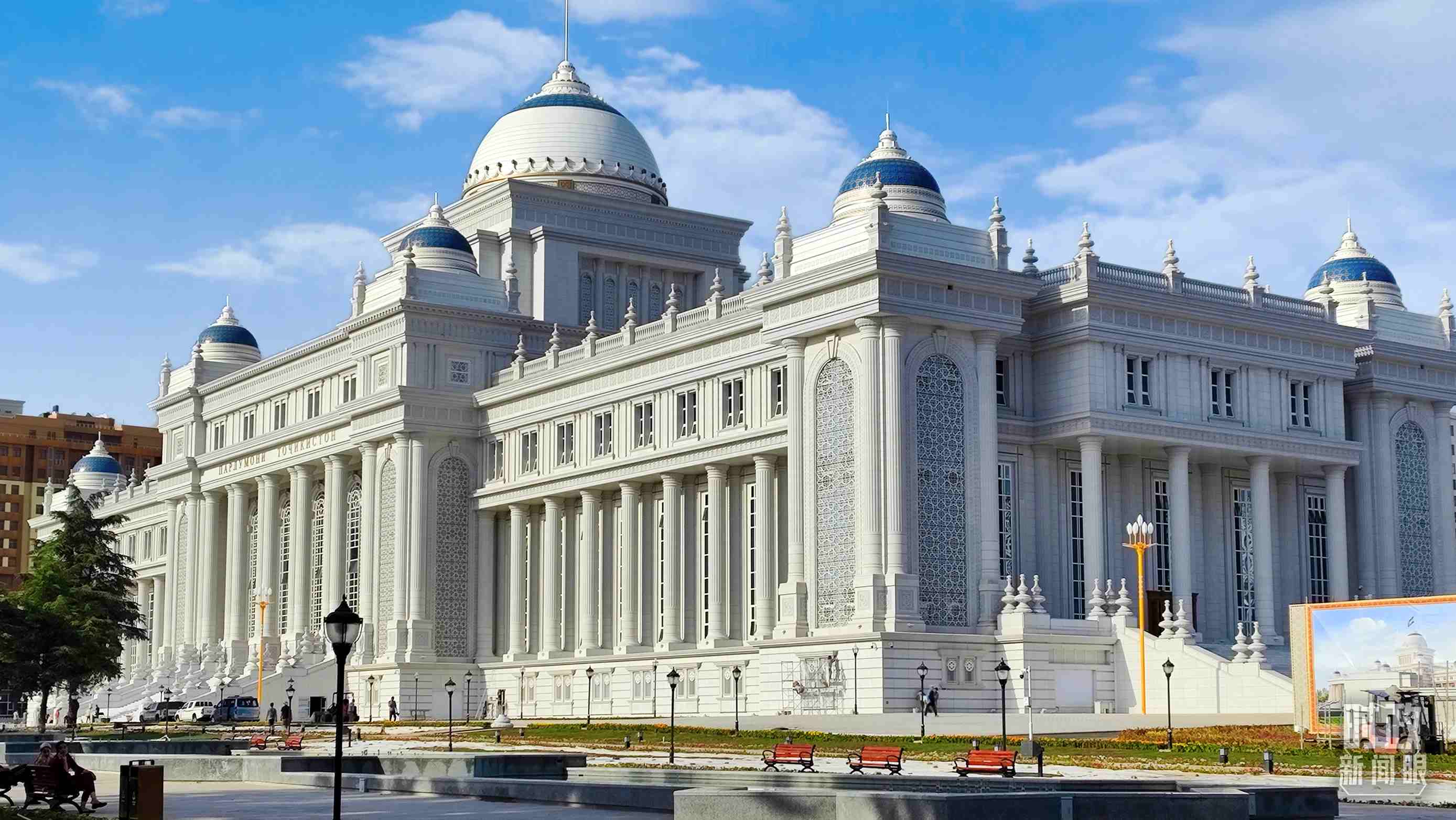△中方援建塔議會(huì)大樓。（總臺(tái)記者員志軍拍攝）