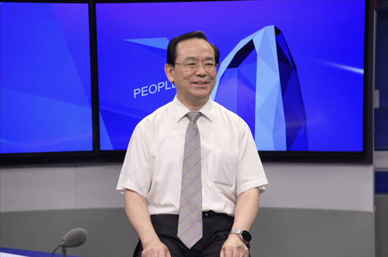 中國(guó)人民大學(xué)法學(xué)院教授、博士生導(dǎo)師楊建順。人民網(wǎng)記者 王曉嘯攝