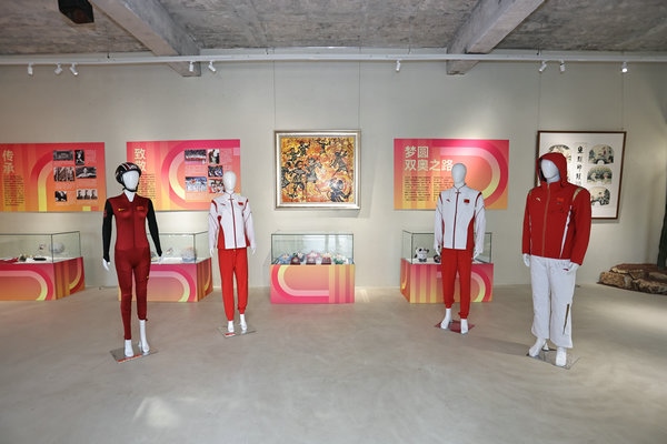 “揚(yáng)帆起航 為巴黎喝彩”中國體育文化展展廳。 主辦方供圖