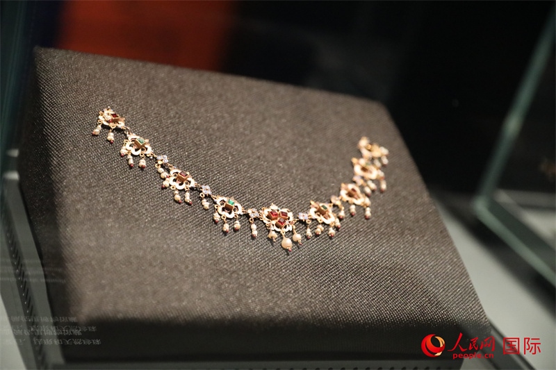 展覽“傳奇之旅：馬可·波羅與絲綢之路上的世界”展品。人民網(wǎng) 殷韜攝