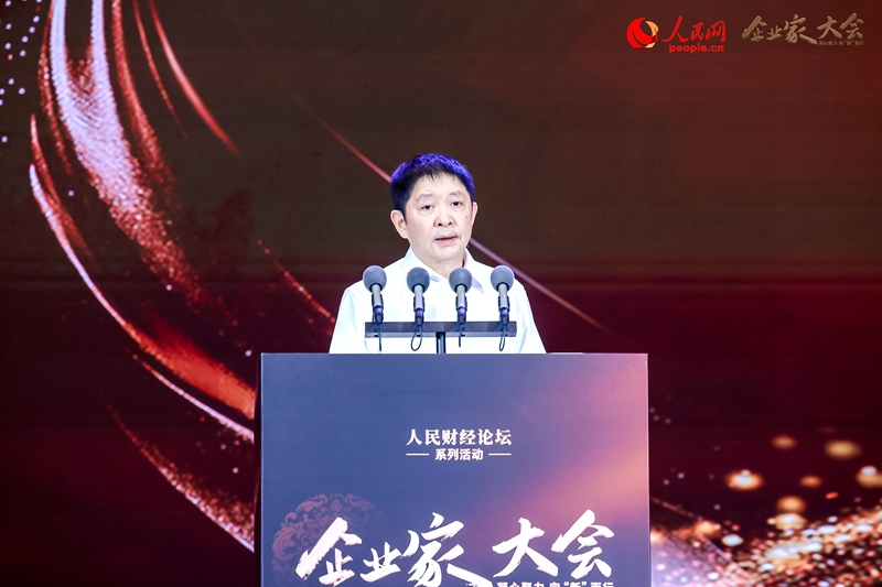 冠達(dá)控股集團(tuán)董事局主席彭建虎。人民網(wǎng)記者 孫博洋攝