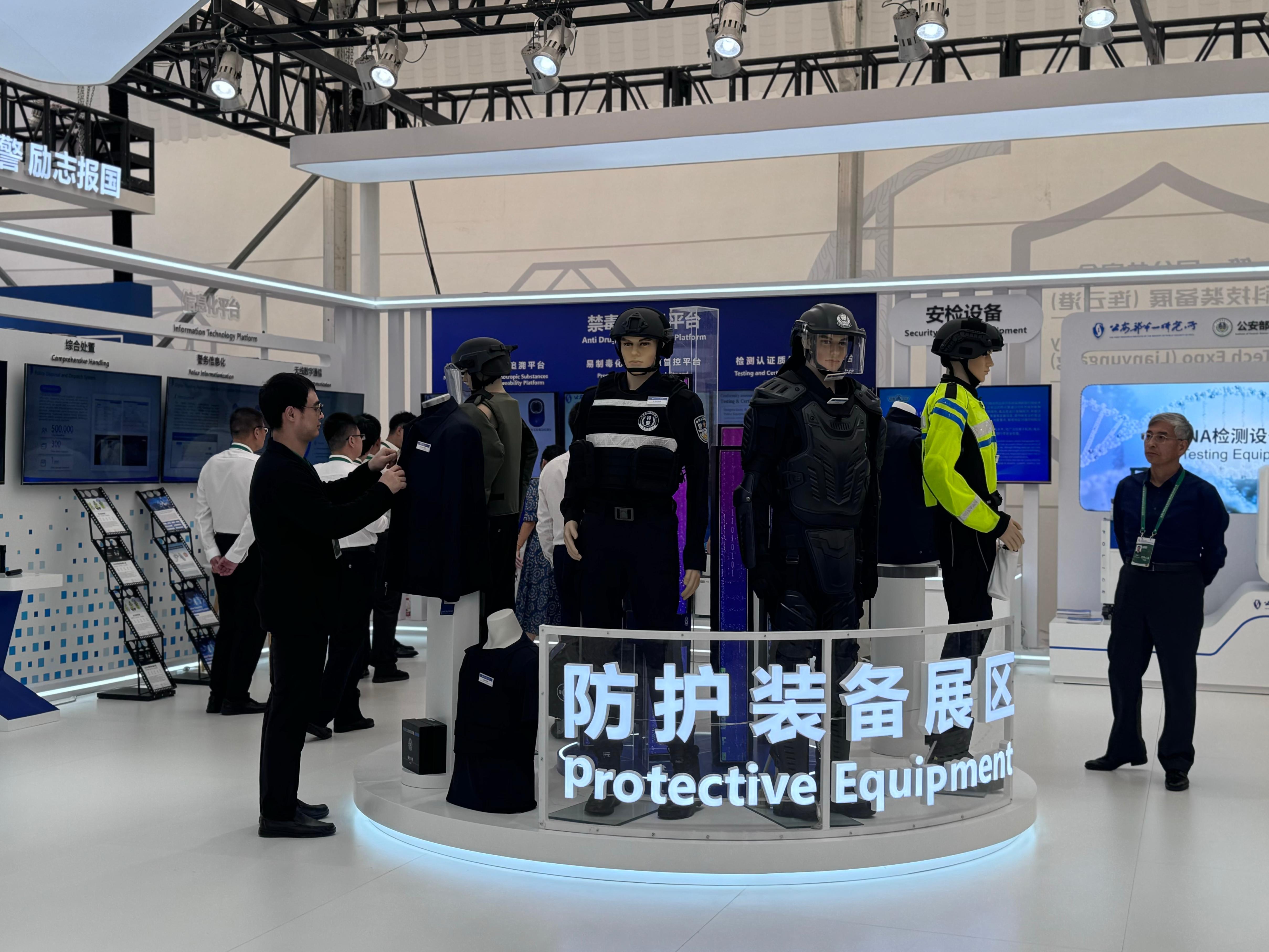 公共安全科技裝備展（連云港）現場。人民網記者 郝萍攝