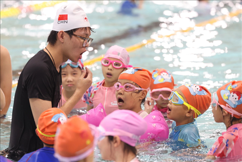 今年8月，杭州青少年活動中心與共青團杭州市濱江區(qū)委聯(lián)合主辦2024年“小候鳥”體育夏令營 杭州青少年活動中心供圖