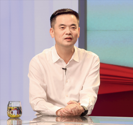 采訪(fǎng)對(duì)象：湖州市委常委、安吉縣委書(shū)記楊衛(wèi)東