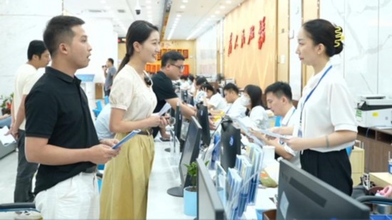 直播現(xiàn)場。海南省營商廳供圖