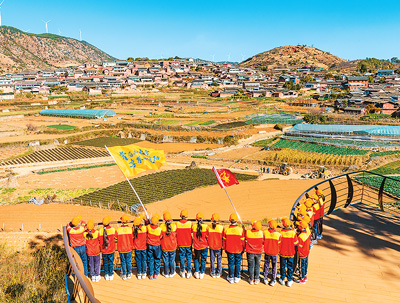 學(xué)生在攀枝花迤沙拉歷史文化主題研學(xué)基地參觀。 石 磊攝