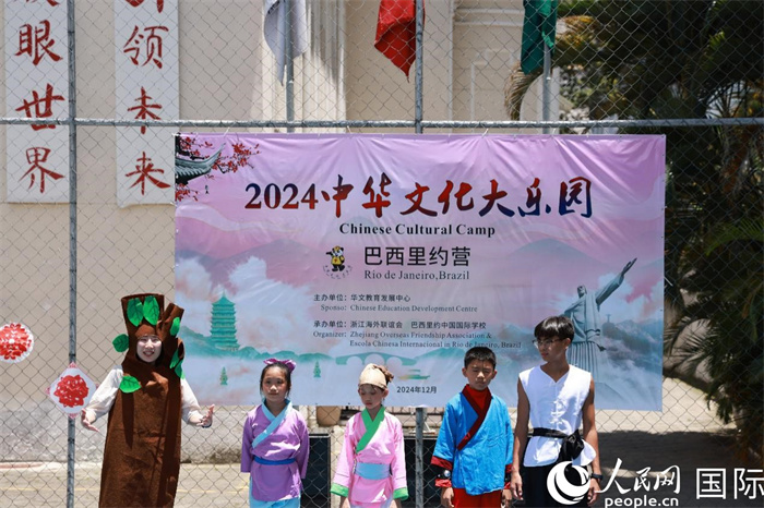 話劇《司馬光砸缸》演繹了中國家喻戶曉的兒童故事。人民網(wǎng)記者 陳海琪攝