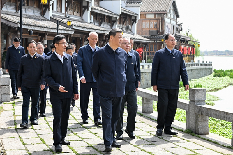 2024年3月19日，習(xí)近平總書記在湖南常德河街考察。