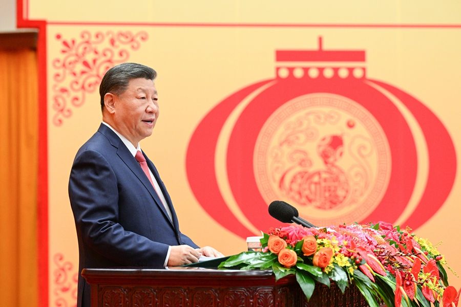 1月27日，中共中央、國(guó)務(wù)院在北京人民大會(huì)堂舉行2025年春節(jié)團(tuán)拜會(huì)。中共中央總書記、國(guó)家主席、中央軍委主席習(xí)近平發(fā)表講話。新華社記者 李學(xué)仁 攝