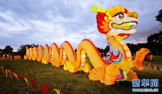 圖為2025年奧克蘭元宵燈節(jié)現(xiàn)場(chǎng)。（圖片由奧克蘭中國(guó)文化中心提供）