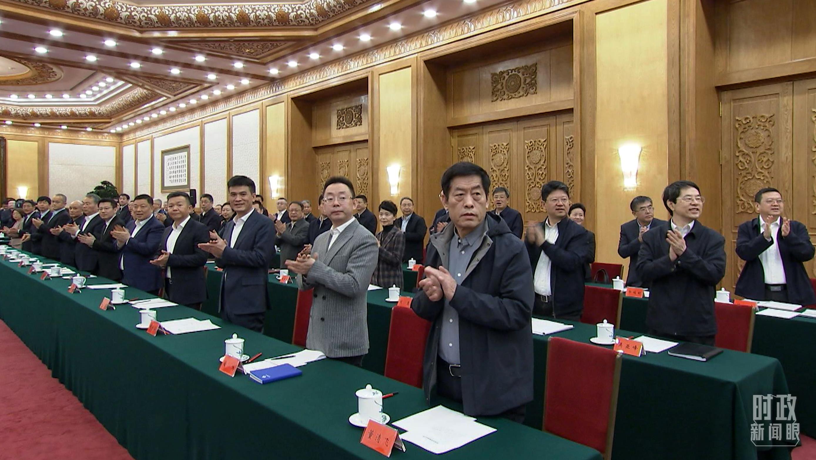 △2月17日，民營(yíng)企業(yè)座談會(huì)現(xiàn)場(chǎng)。