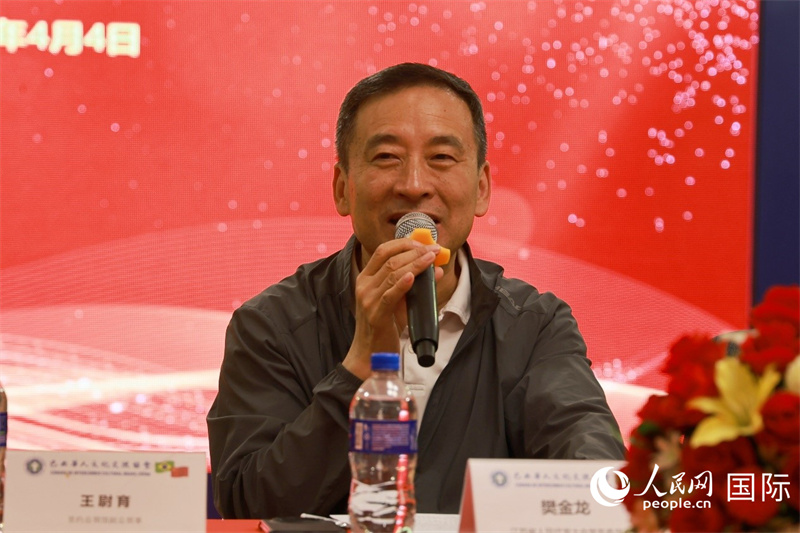 江蘇省人大常務委員會常務副主任樊金龍在座談會上致辭。人民網(wǎng)記者 陳海琪攝