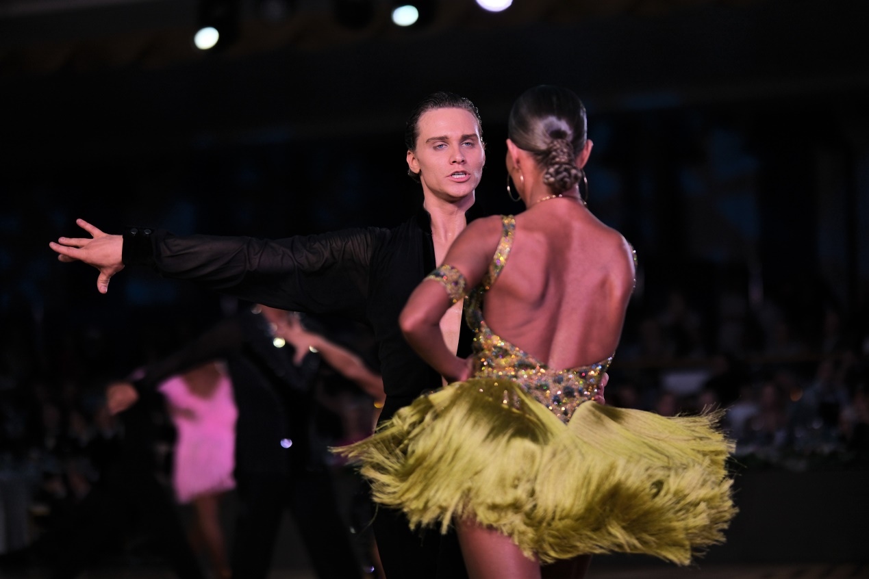 第七屆“克里姆林宮杯”國標(biāo)舞錦標(biāo)賽現(xiàn)場(chǎng)。于子恒攝