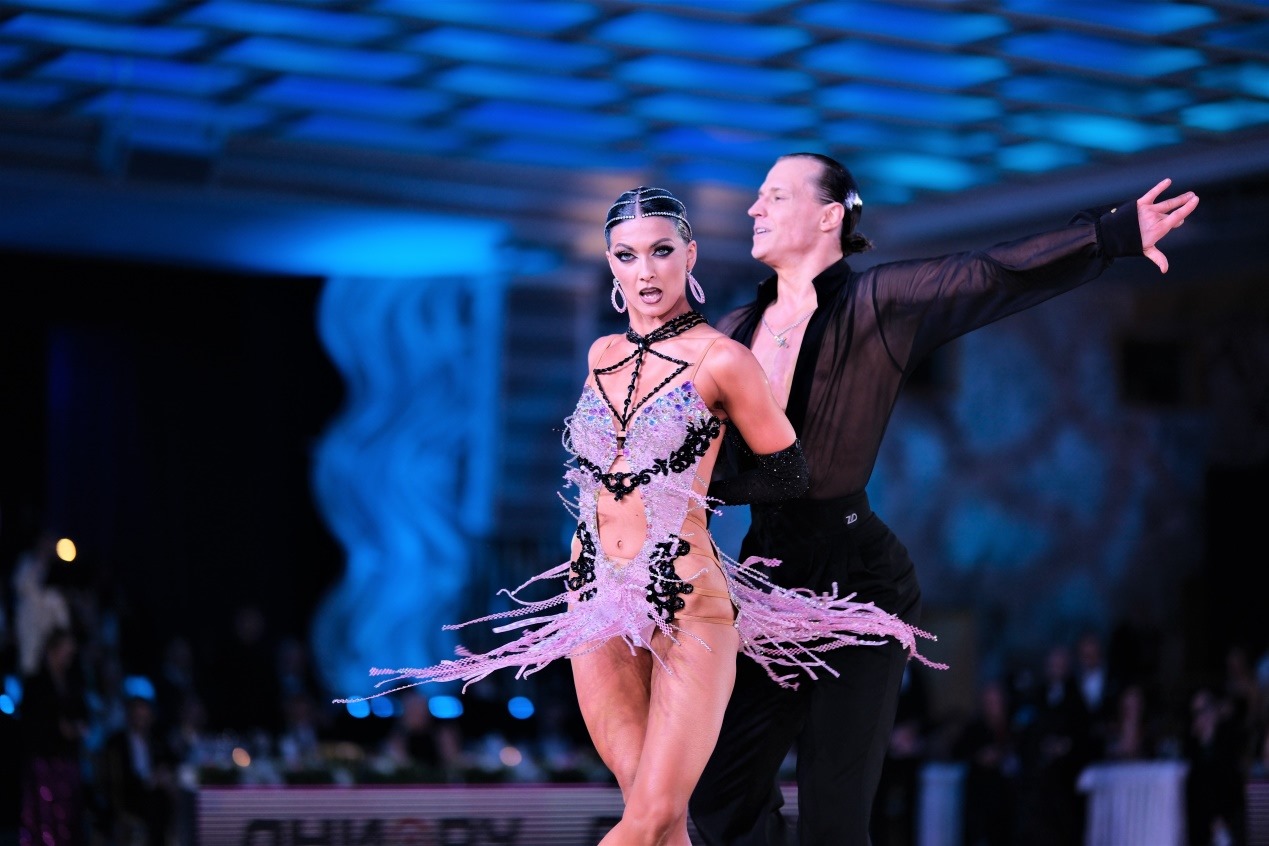 第七屆“克里姆林宮杯”國標(biāo)舞錦標(biāo)賽現(xiàn)場(chǎng)。于子恒攝