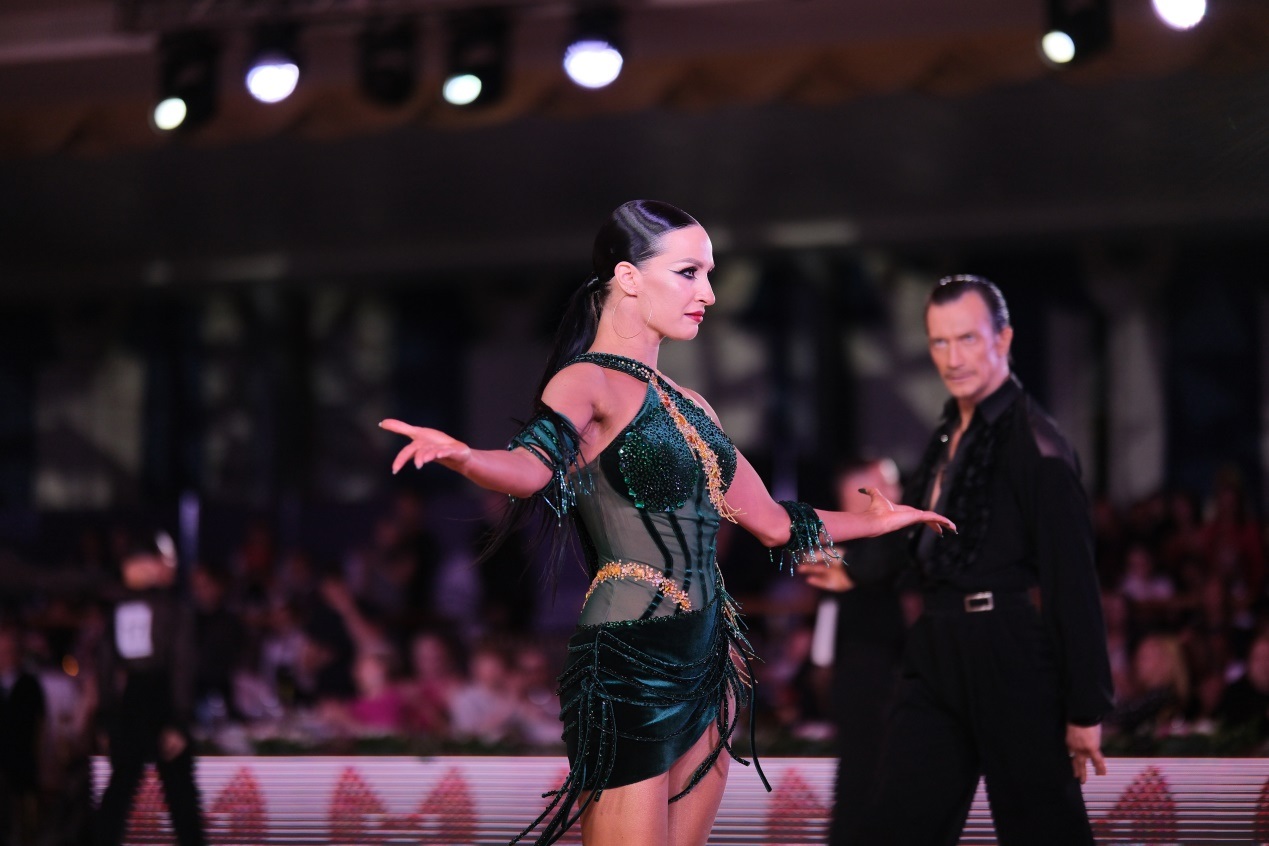 第七屆“克里姆林宮杯”國標(biāo)舞錦標(biāo)賽現(xiàn)場(chǎng)。于子恒攝