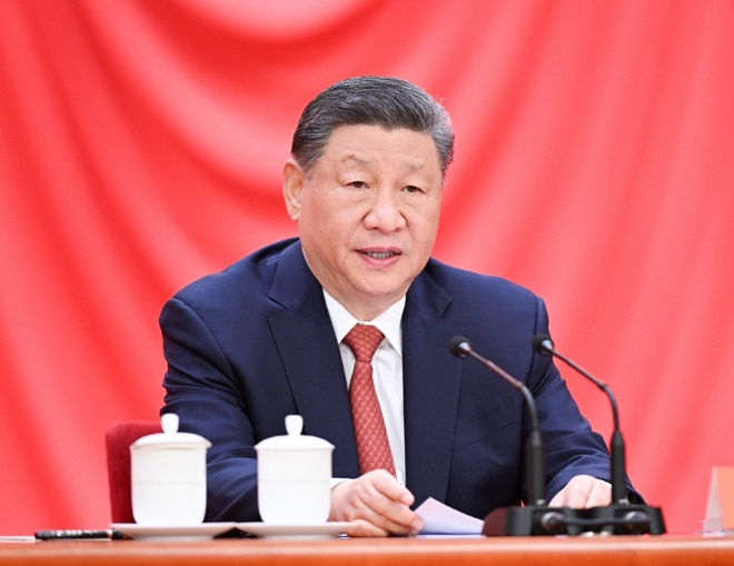 4月28日，慶祝中華全國(guó)總工會(huì)成立100周年暨全國(guó)勞動(dòng)模范和先進(jìn)工作者表彰大會(huì)在北京人民大會(huì)堂隆重舉行。中共中央總書(shū)記、國(guó)家主席、中央軍委主席習(xí)近平出席大會(huì)并發(fā)表重要講話。新華社記者 李學(xué)仁 攝